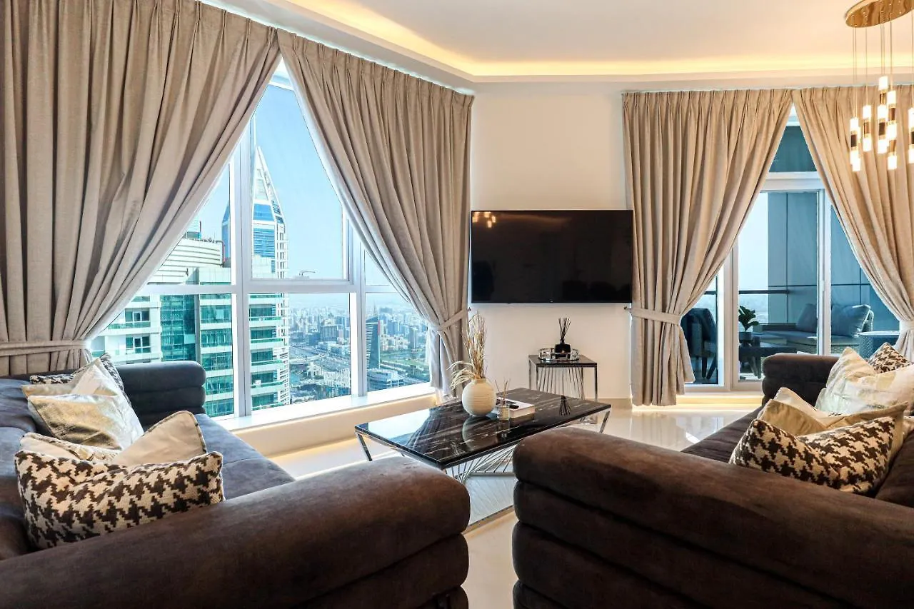 Higuests - Luxurious High-Rise Apartment With Stunning Views Dubai
